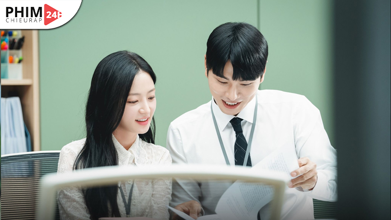 Lee Yi Kyung và Song Ha Yoon trong vai Min Hwan và Soo Min